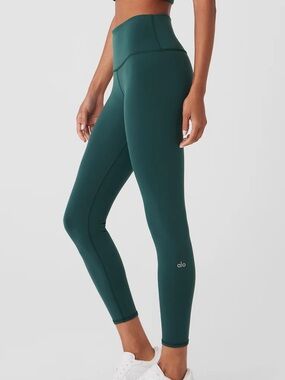 ALO Yoga Airlift High-Rise Airbrush 7/8 Leggings in Midnight Green Size M